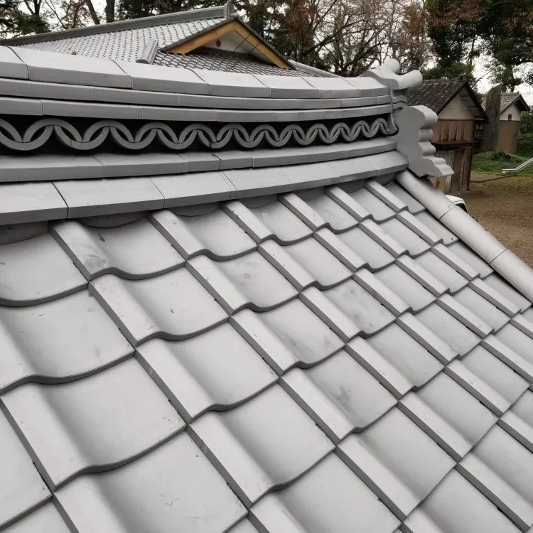 熊谷市　神社屋根瓦工事 イメージ画像