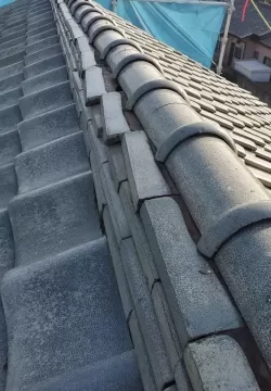 群馬県太田市　棟瓦葺き直し工事のサムネイル