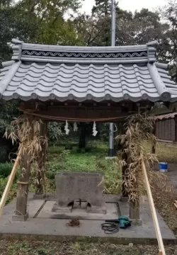 熊谷市　神社屋根瓦工事のサムネイル
