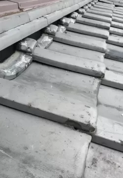 深谷市　雨漏修理　瓦積み直し工事のサムネイル